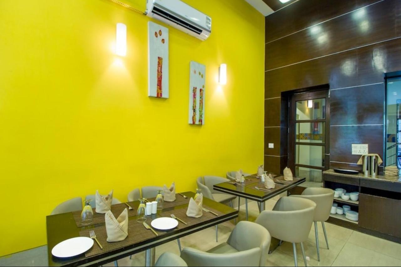 House By Howard New Delhi Extérieur photo