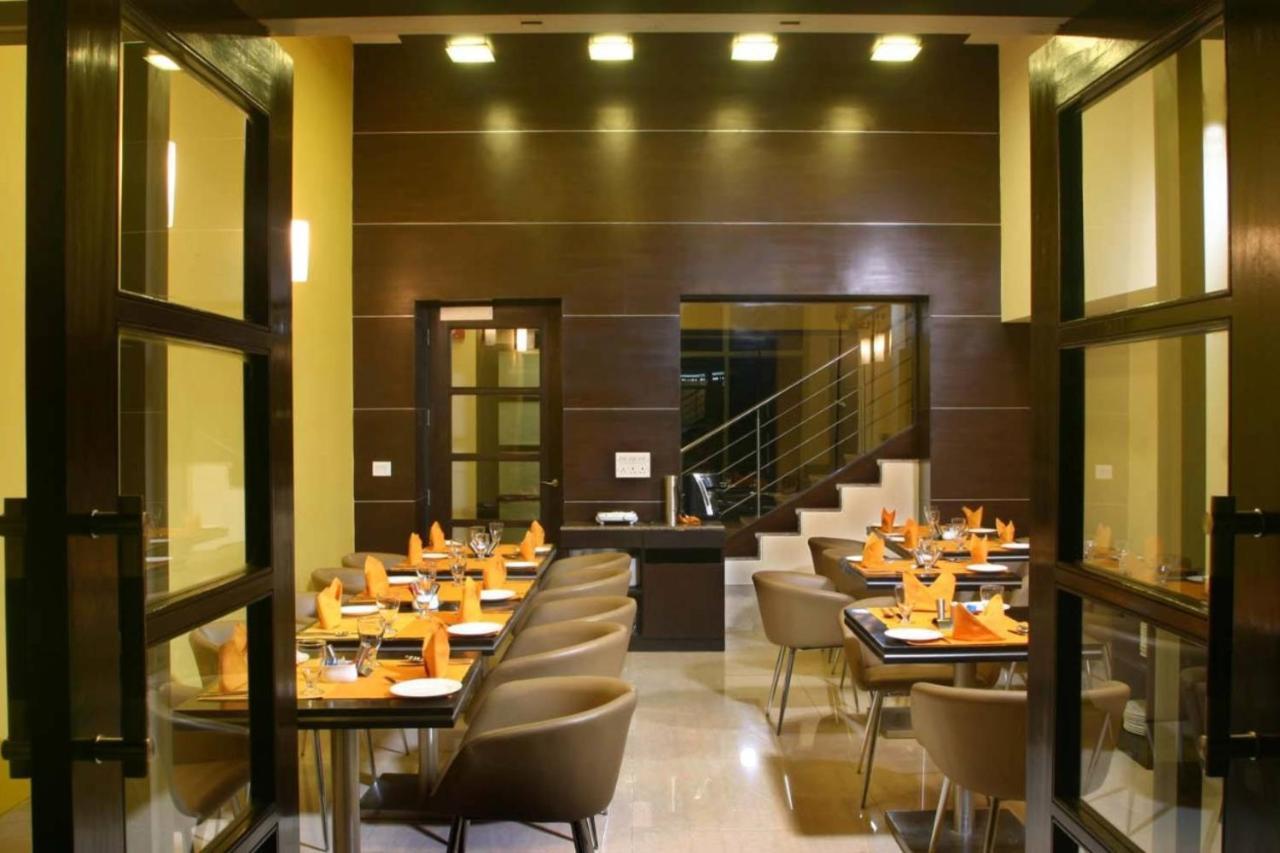 House By Howard New Delhi Extérieur photo